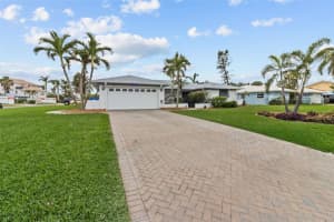 8000 13TH AVENUE, ST PETERSBURG, FL 33707 Sold 07/28/25