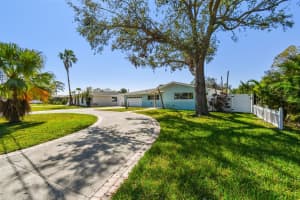 5050 VENETIAN BOULEVARD, ST PETERSBURG, FL 33703 - MLS#MFRTB8354613