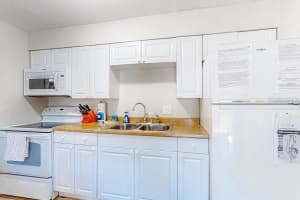4215 BAY DRIVE, CLEARWATER, FL 33764 - MLS#MFRTB8354641