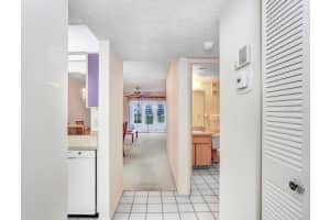 1420 OAK HILL DRIVE, DUNEDIN, FL 34698 Sold 07/17/25