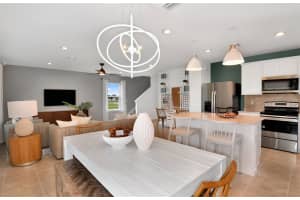 10525 HIDDEN BANKS GLEN, PARRISH, FL 34219 Sold 06/16/25