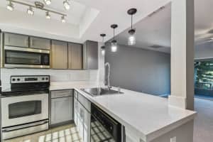 16519 BRIGADOON DRIVE, TAMPA, FL 33618 Sold 05/02/25
