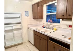 1620 VALENCIA DRIVE, LARGO, FL 33778 Sold 04/04/25