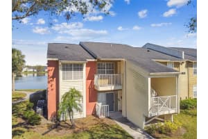 302 LAKE PARSONS GREEN, BRANDON, FL 33511 Sold 03/25/25