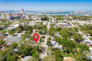 907 JONES ST, CLEARWATER, FL 33755 Sold 04/22/25