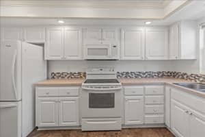 131 BLUFF VIEW DRIVE, BELLEAIR BLUFFS, FL 33770 - MLS#MFRTB8355222