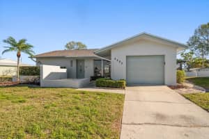 4582 FOX LAKE COURT, CLEARWATER, FL 33762 - MLS#MFRTB8355274