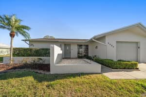 4582 FOX LAKE COURT, CLEARWATER, FL 33762 - MLS#MFRTB8355274
