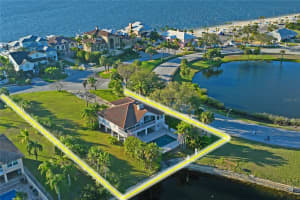 5240 WESTSHORE DRIVE, NEW PORT RICHEY, FL 34652 Sold 05/16/25