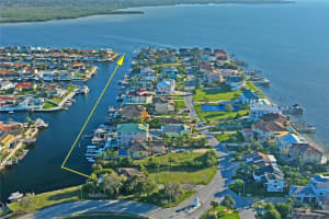 5240 WESTSHORE DRIVE, NEW PORT RICHEY, FL 34652 Sold 05/16/25
