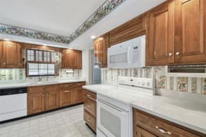 4044 PRIORY CIRCLE, TAMPA, FL 33618 Sold 05/15/25