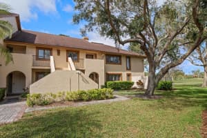 8003 Bardmoor Pl #204, SEMINOLE