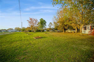 6833 DOVE MEADOW TRAIL, LAKELAND, FL 33810 Sold 04/30/25