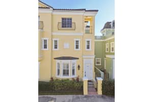 2307 VICTORIA GARDENS LANE, TAMPA, FL 33609 Sold 04/11/25