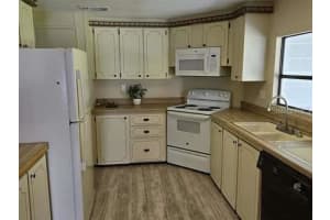 4836 GOLDENVIEW LANE, LAKELAND, FL 33811 Sold 04/03/25