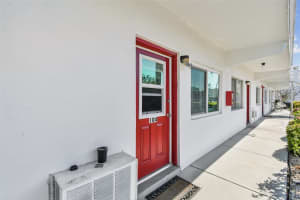 8425 112TH STREET, SEMINOLE, FL 33772 Sold 04/16/25