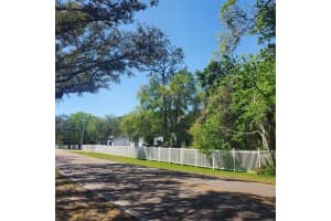 920 LAKE DRIVE, TARPON SPRINGS, FL 34688 Sold 08/26/25