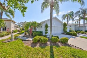 1211 LYNDHURST GREENS DRIVE, SUN CITY CENTER, FL 33573 Sold 04/30/25