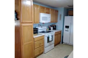 10473 HOLIDAY SHORES DRIVE, LARGO, FL 33773 - MLS#MFRTB8356198