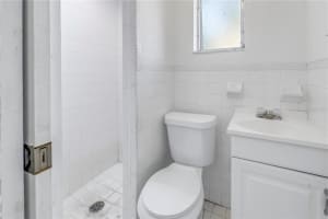 10086 SEMINOLE BOULEVARD, SEMINOLE, FL 33772 Sold 03/19/25