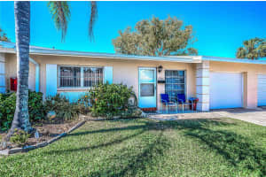 858 Cambridge Ct #858, DUNEDIN