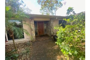 13304 MEADOWWOOD COURT, TAMPA, FL 33618 Sold 09/05/25