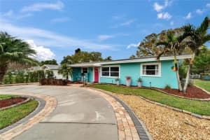 1471 BASS BOULEVARD, DUNEDIN, FL 34698 Sold 04/21/25