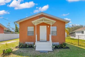 6103 ANNA AVENUE, GIBSONTON, FL 33534 Sold 07/23/25