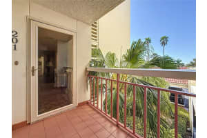 7867 SAILBOAT KEY BLVD S #201, SOUTH PASADENA, FL 33707 Sold 04/17/25