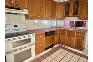 6912 AMERICANA DRIVE, ST PETERSBURG, FL 33702 Sold 05/21/25