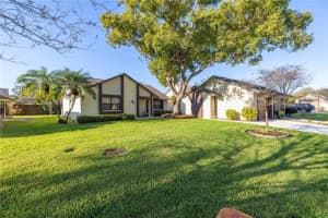 2460 OAKLEAF DRIVE, CLEARWATER, FL 33763 Sold 05/15/25