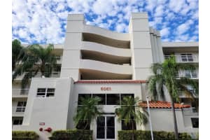 6061 Bahia Del Mar Cir #545, ST PETERSBURG
