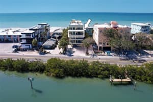74 GULF BOULEVARD, INDIAN ROCKS BEACH, FL 33785 Sold 04/14/25