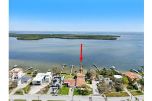 5905 BAYOU GRANDE BOULEVARD, ST PETERSBURG, FL 33703 Sold 05/01/25