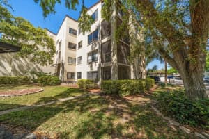 700 Starkey Rd #1111, LARGO