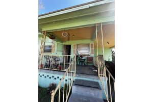 10919 ARDEN AVENUE, TAMPA, FL 33612 Sold 05/08/25