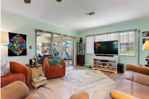 6590 GOLDEN HORSESHOE DRIVE, SEMINOLE, FL 33777 Sold 05/29/25