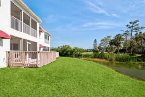 1400 Water View Dr W #102, LARGO