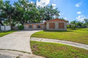 801 Chess Pl, SEFFNER