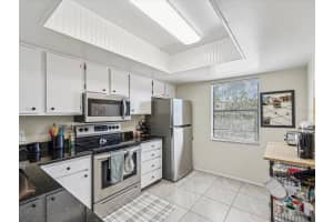 104 MEADOW LANE, OLDSMAR, FL 34677 Sold 03/31/25