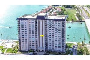 5220 BRITTANY DRIVE, ST PETERSBURG, FL 33715 - MLS#MFRTB8357489