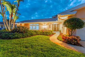 995 EDEN ISLE DRIVE, ST PETERSBURG, FL 33704 - MLS#MFRTB8357525