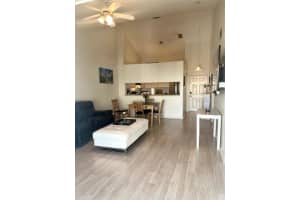 6826 STONES THROW CIRCLE, ST PETERSBURG, FL 33710 Sold 10/20/25