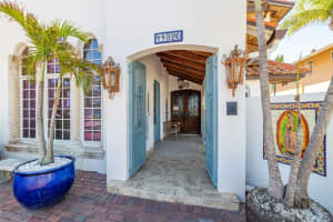 11320 6TH STREET, TREASURE ISLAND, FL 33706 Sold 04/04/25