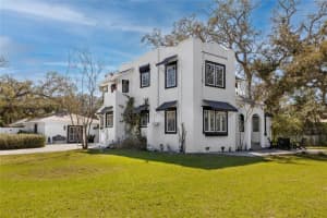 1055 COMMODORE STREET, CLEARWATER, FL 33755 Sold 05/01/25