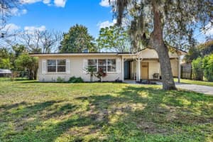 2421 Cypress Ln, LAKELAND