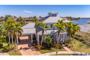 5321 FISHERSOUND LANE, APOLLO BEACH, FL 33572 Sold 08/29/25