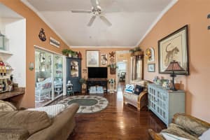 10017 COURTNEY PALMS BOULEVARD, TAMPA, FL 33619 - MLS#MFRTB8358129