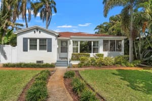 209 17TH AVENUE, ST PETERSBURG, FL 33704 - MLS#MFRTB8358149