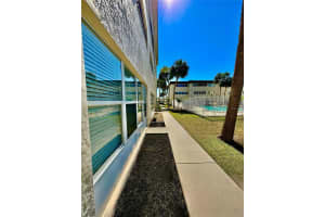 209 Ne Lincoln Cir N #105, ST PETERSBURG